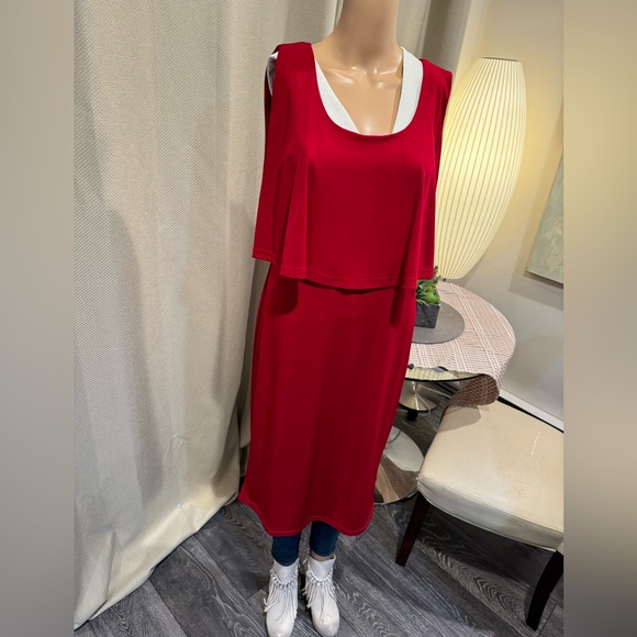 Pit pit 20 inches with stretch 44 inches cute little red dress - Picture 3 of 3